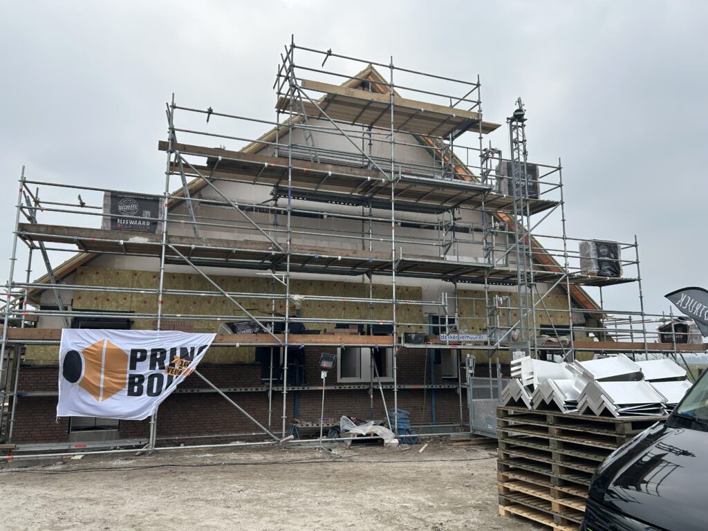 In Oldebroek worden 10 rug-aan-rug-woningen ontwikkeld