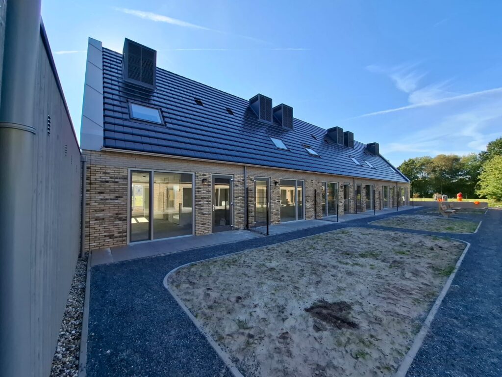 Foto van de woningen aan de binnentuin in Oldebroek West III